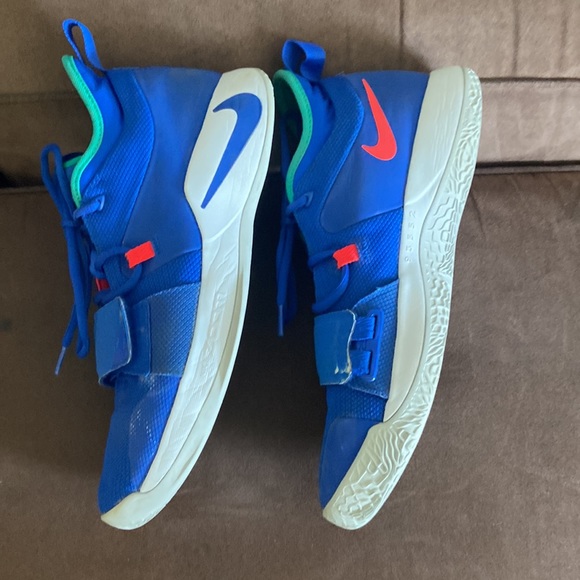 Nike PG3 sized 11. Used but in good condition. - Picture 3 of 6
